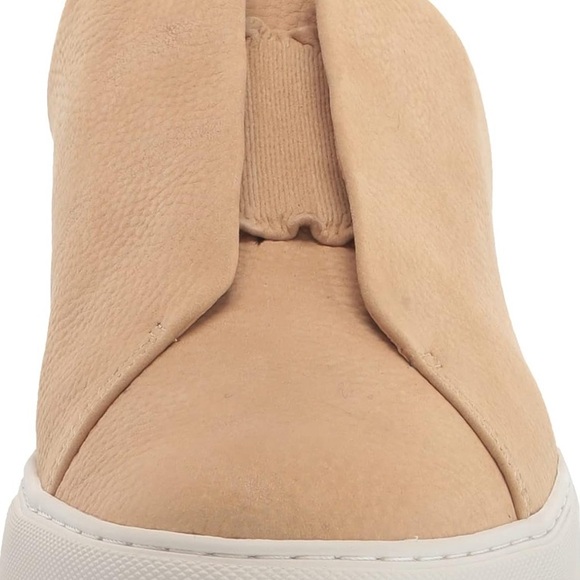 Kenneth Cole Gentle Souls Womens 9.5 Rory Ruffle Mule - Picture 2 of 14